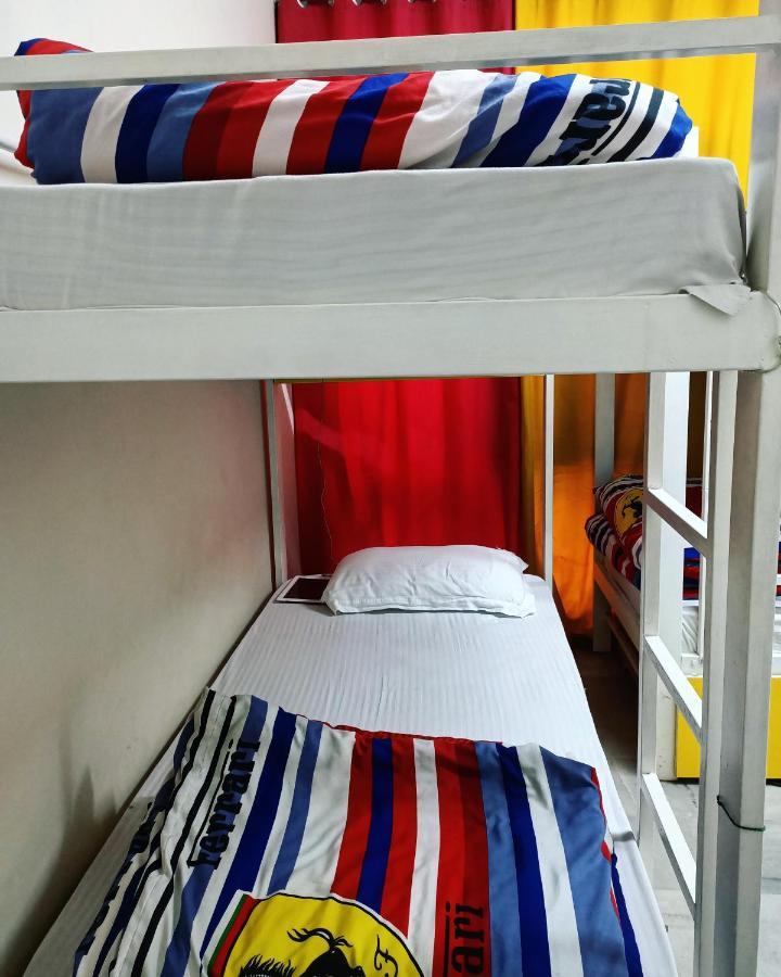 The Desire Hostel Νέο Δελχί Εξωτερικό φωτογραφία